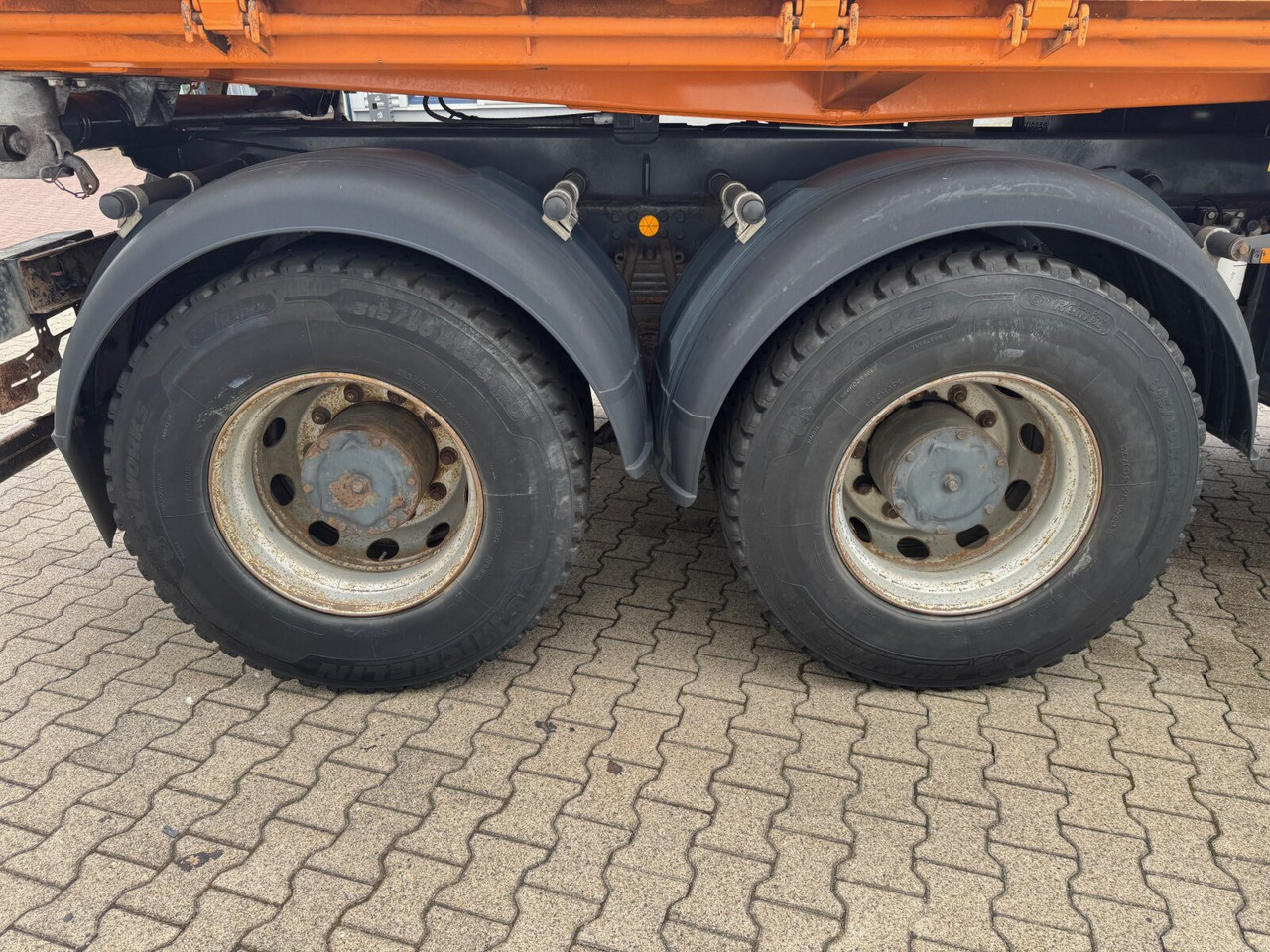 AD260T41 6x4 AD260T41 6x4, EEV - Cab chassis truck: picture 4 AD260T41 6x4 AD260T41 6x4, EEV - Cab chassis truck: picture 4