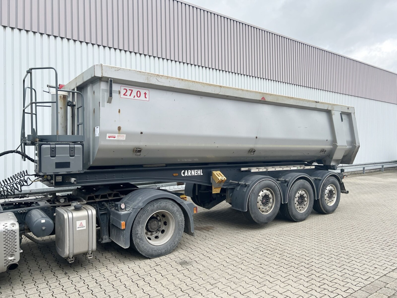 Carnehl CHKS/HH CHKS/HH, Stahlmulde ca. 26m³, 8x VORHANDEN, Liftachse - Tipper semi-trailer: picture 1 Carnehl CHKS/HH CHKS/HH, Stahlmulde ca. 26m³, 8x VORHANDEN, Liftachse - Tipper semi-trailer: picture 1