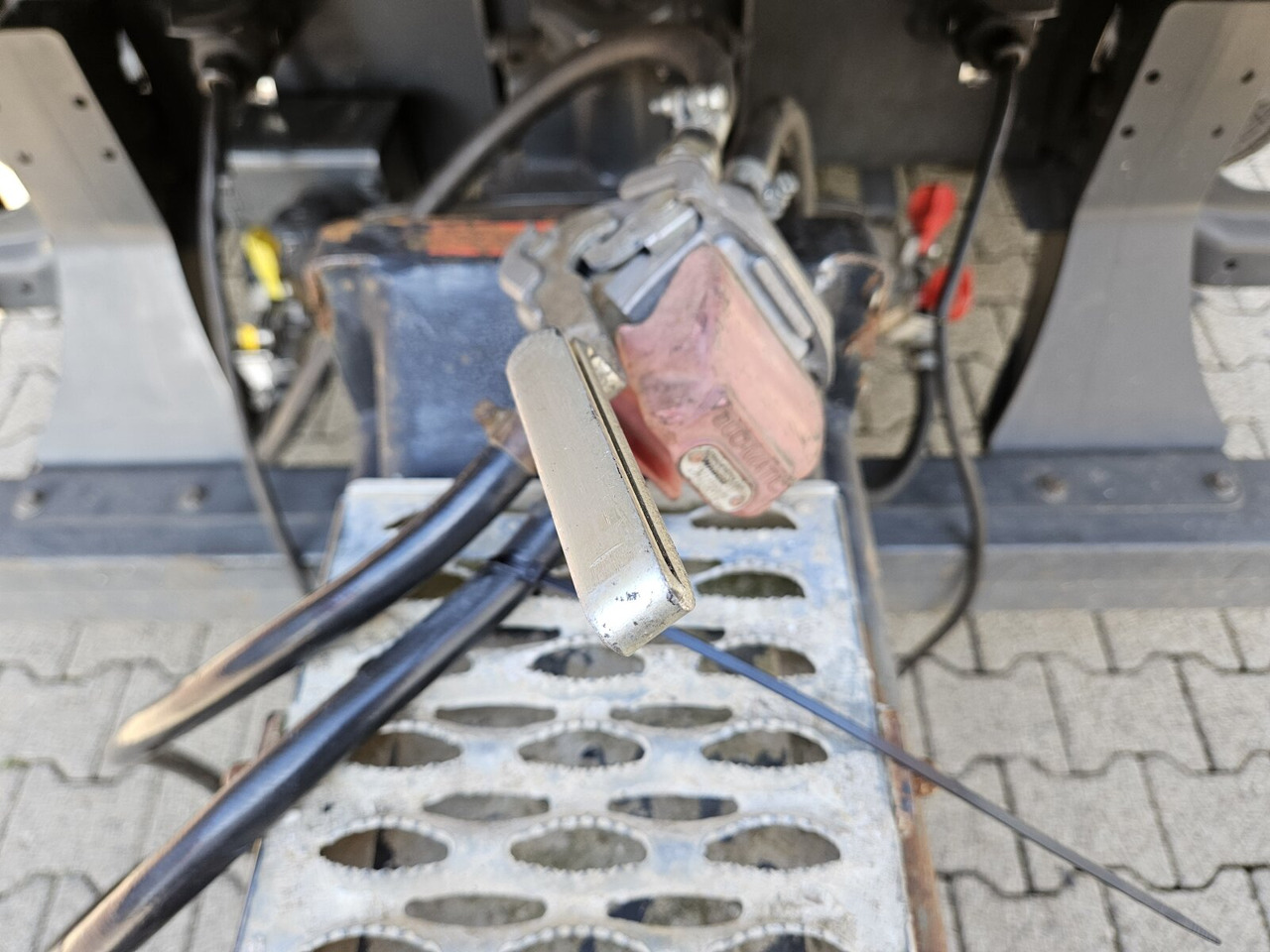 Tipper trailer Carnehl CTK/A CTK/A, Alu-Bordwände, Rollplane, ca. 10m³: picture 15