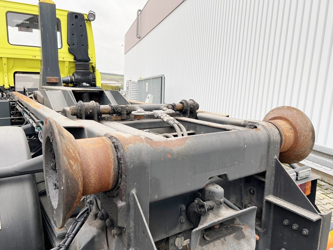 Hook lift truck DAF 65.210 4x4 65.210 4x4: picture 12