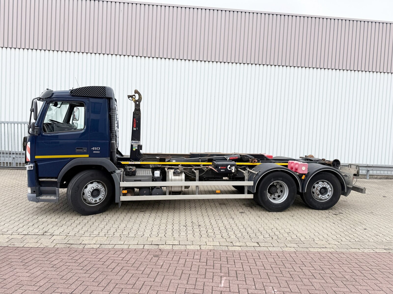 FM 410 6x2 FM 410 6x2, Lenk-/Liftachse - Hook lift truck: picture 1 FM 410 6x2 FM 410 6x2, Lenk-/Liftachse - Hook lift truck: picture 1