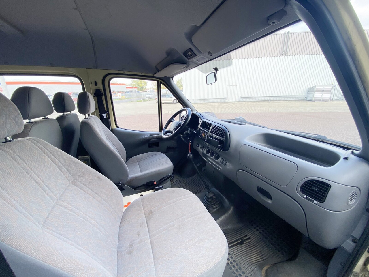 Ford Transit 2.5 4x2 Transit 2.5 4x2, Personentransporter, 8 Sitze on lease Ford Transit 2.5 4x2 Transit 2.5 4x2, Personentransporter, 8 Sitze: picture 6