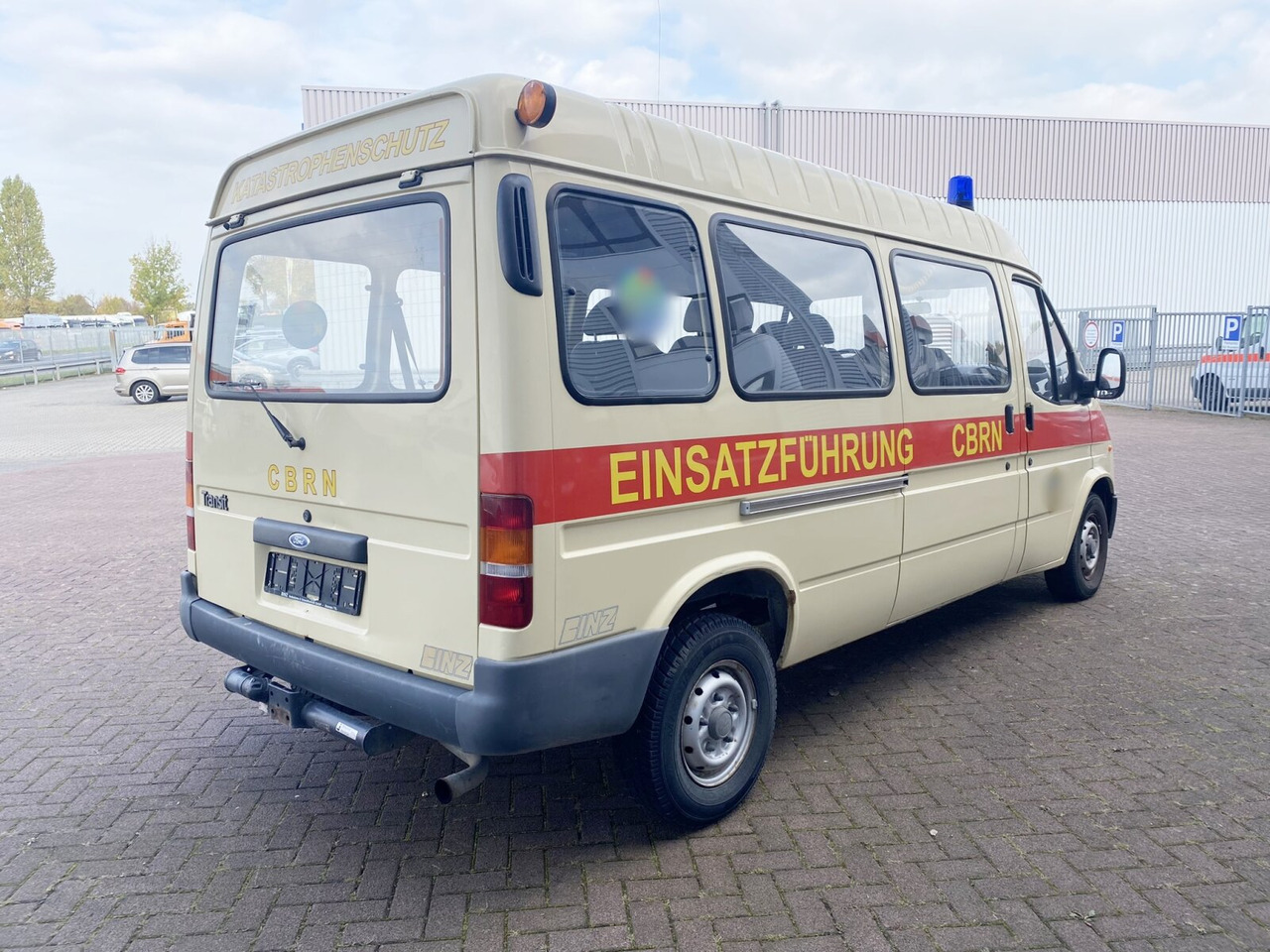 Ford Transit 2.5 4x2 Transit 2.5 4x2, Personentransporter, 8 Sitze on lease Ford Transit 2.5 4x2 Transit 2.5 4x2, Personentransporter, 8 Sitze: picture 10