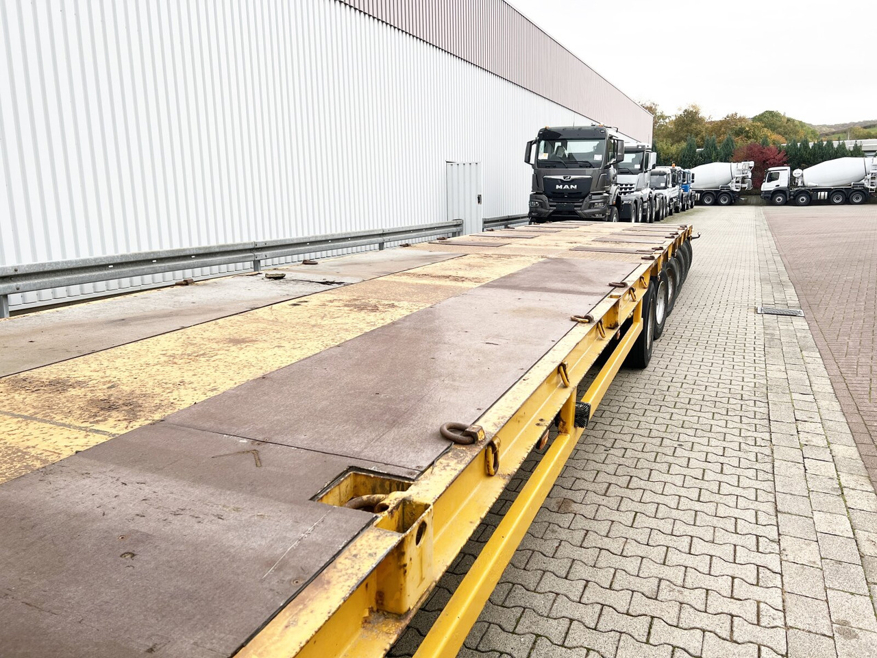 Goldhofer STZ-L6-62/80 STZ-L6-62/80, 5x Lenkachse - Low loader semi-trailer: picture 4 Goldhofer STZ-L6-62/80 STZ-L6-62/80, 5x Lenkachse - Low loader semi-trailer: picture 4