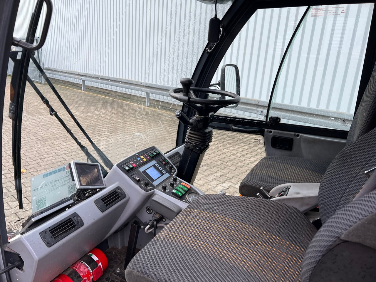 Hako Multicar Citymaster 2000 2B Kehrmaschine 4x2 Multicar Citymaster 2000 2B Kehrmaschine 4x2 - Road sweeper: picture 3 Hako Multicar Citymaster 2000 2B Kehrmaschine 4x2 Multicar Citymaster 2000 2B Kehrmaschine 4x2 - Road sweeper: picture 3