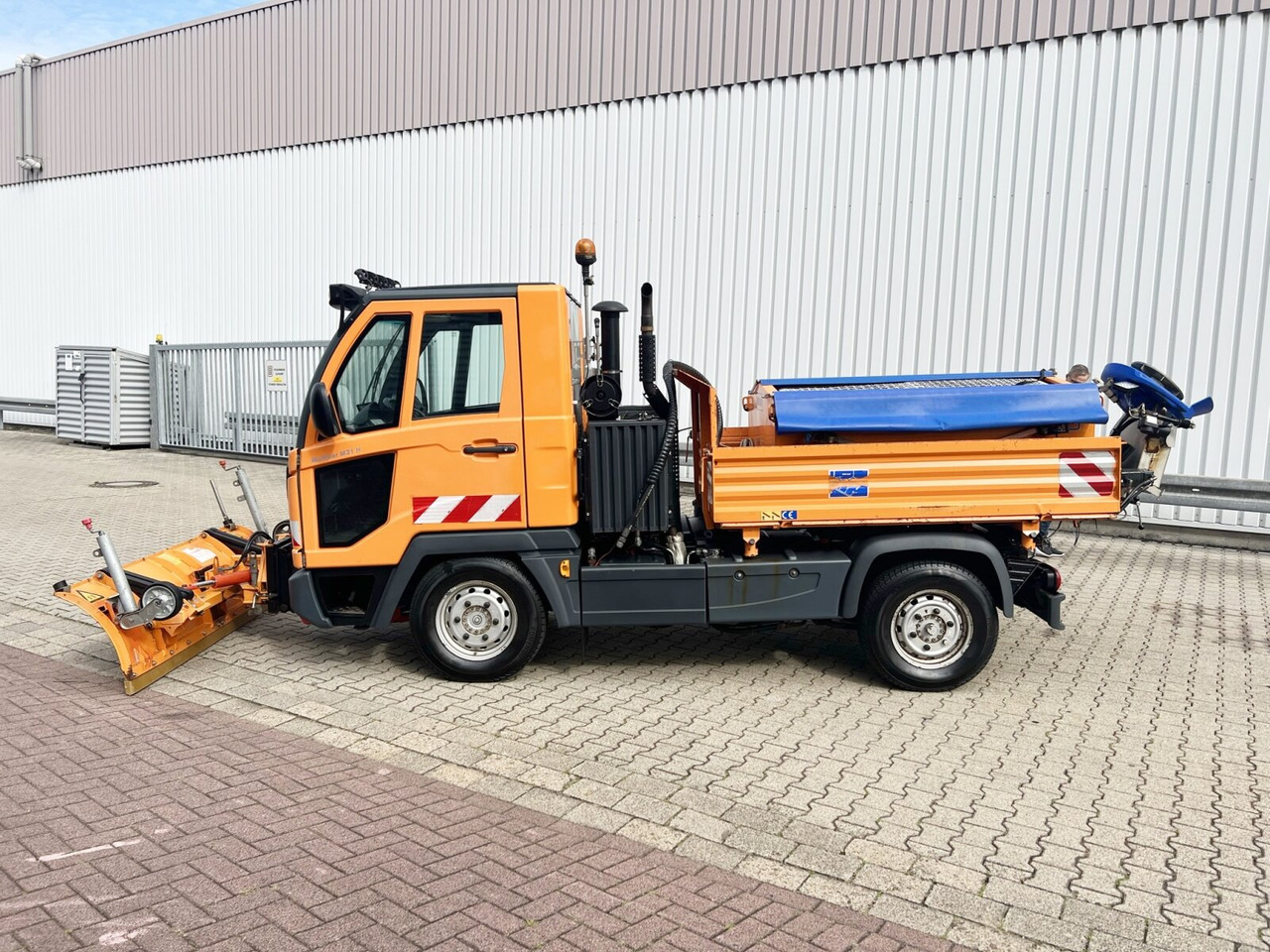 Tipper, Municipal/ Special vehicle M31 4x4 M31 4x4, 3-S-Kipper, Schneepflug, Streuer: picture 13
