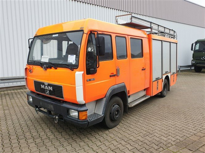MAN 10.224 LC 4x2 BB, TLF 16/12 10.224 LC 4x2 BB Doka, TLF 16/12, 6-Zylinder Motor - Fire truck: picture 1 MAN 10.224 LC 4x2 BB, TLF 16/12 10.224 LC 4x2 BB Doka, TLF 16/12, 6-Zylinder Motor - Fire truck: picture 1