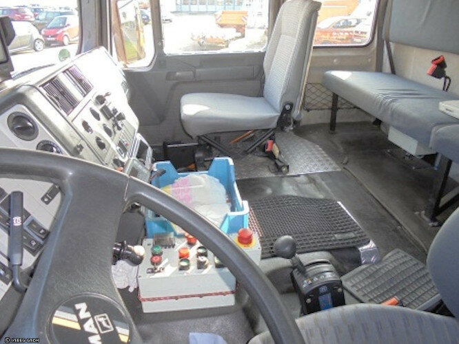 MAN 26.314 6x2 26.314 6x2 - Cab chassis truck: picture 4 MAN 26.314 6x2 26.314 6x2 - Cab chassis truck: picture 4