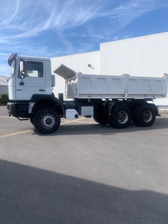 MAN T42 T42 6x6 - Tipper: picture 1 MAN T42 T42 6x6 - Tipper: picture 1