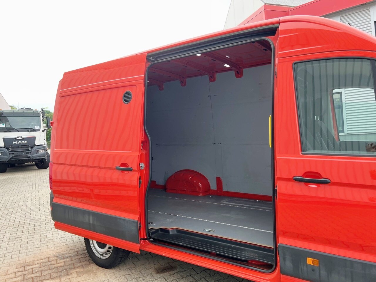 MAN TGE 2.140 4x2F SB TGE 2.140 4x2F SB on lease MAN TGE 2.140 4x2F SB TGE 2.140 4x2F SB: picture 9