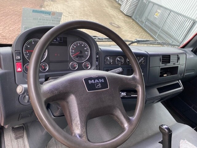 Cab chassis truck MAN TGM 18.280 4x2 BL Doka TGM 18.280 4x2 BL Doka: picture 11