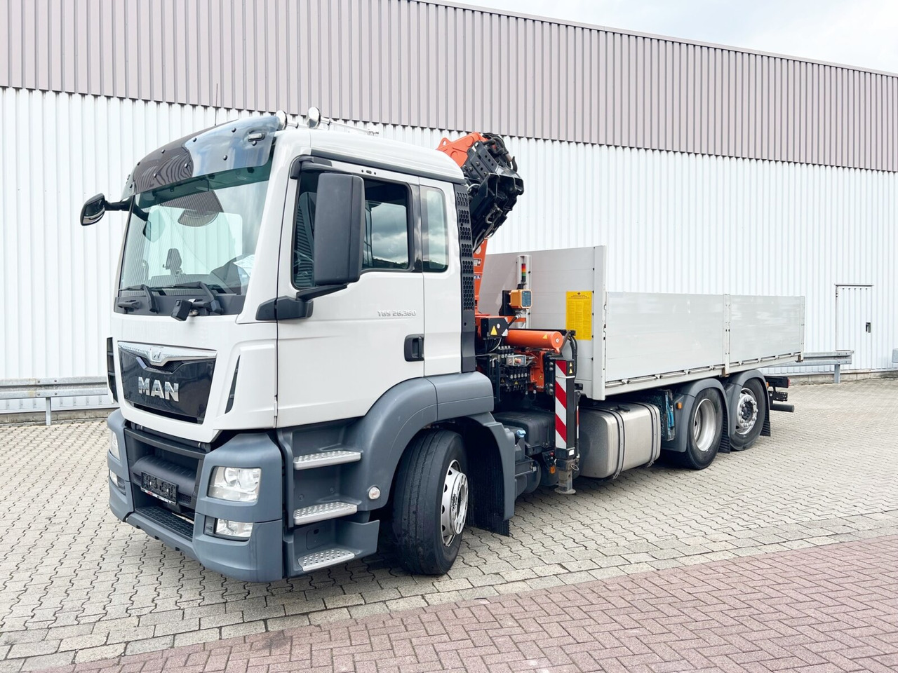 Crane truck, Dropside/ Flatbed truck MAN TGS 26.360/400 6x2-4 BL TGS 26.360/400 6x2-4 BL, Lenk-/Lift, Kran Atlas AK 206.3E A5, Funk: picture 8