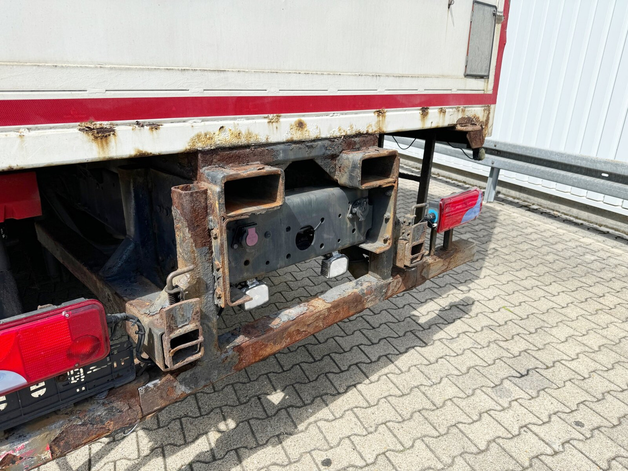 Box truck MAN TGS 26.360 6X2-4 BL TGS 26.360 6X2-4 BL, Lift-/Lenkachse, Stapleraufnahme: picture 13