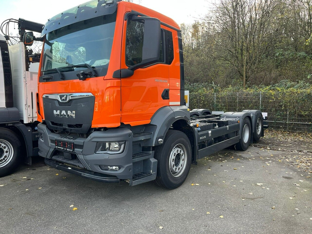 MAN TGS 26.470 6x2-4 BL CH TGS 26.470 6x2-4 BL CH, Lenk-/Liftachse, NMV - Cab chassis truck: picture 1 MAN TGS 26.470 6x2-4 BL CH TGS 26.470 6x2-4 BL CH, Lenk-/Liftachse, NMV - Cab chassis truck: picture 1
