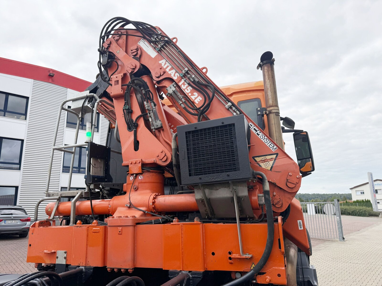 MAN TGS 35.440 8x4 BL TGS 35.440 8x4 BL, Meiller 19.62, Atlas Kran 135.2-A3, Funk - Hook lift truck, Crane truck: picture 3 MAN TGS 35.440 8x4 BL TGS 35.440 8x4 BL, Meiller 19.62, Atlas Kran 135.2-A3, Funk - Hook lift truck, Crane truck: picture 3