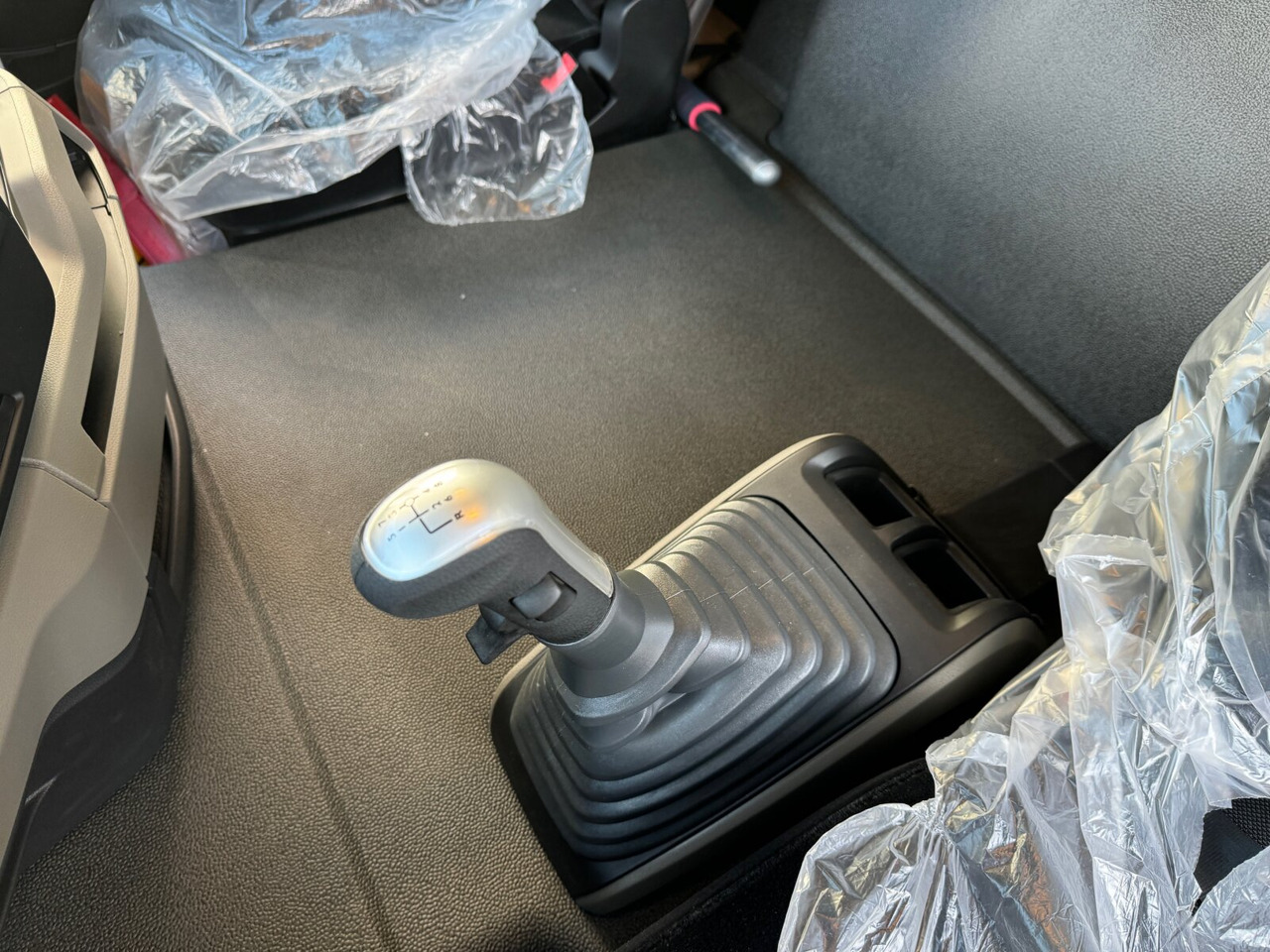 New Hook lift truck MAN TGS 35.480 8x6H BL CH TGS 35.480 8x6H BL CH, HydroDrive, Navi, Nebenantrieb: picture 4 New Hook lift truck MAN TGS 35.480 8x6H BL CH TGS 35.480 8x6H BL CH, HydroDrive, Navi, Nebenantrieb: picture 4