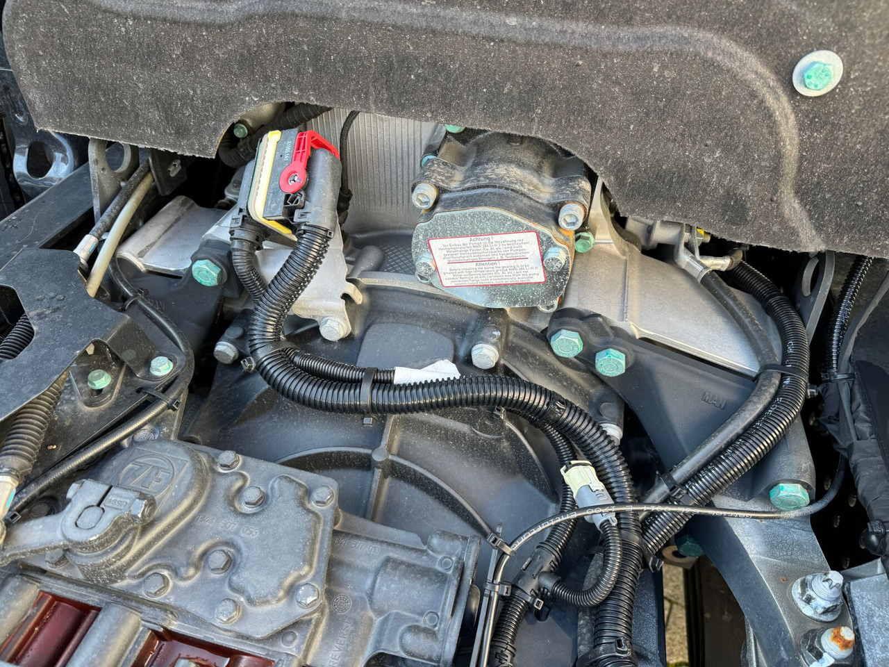 New Hook lift truck MAN TGS 35.480 8x6H BL CH TGS 35.480 8x6H BL CH, HydroDrive, Navi, Nebenantrieb: picture 8 New Hook lift truck MAN TGS 35.480 8x6H BL CH TGS 35.480 8x6H BL CH, HydroDrive, Navi, Nebenantrieb: picture 8