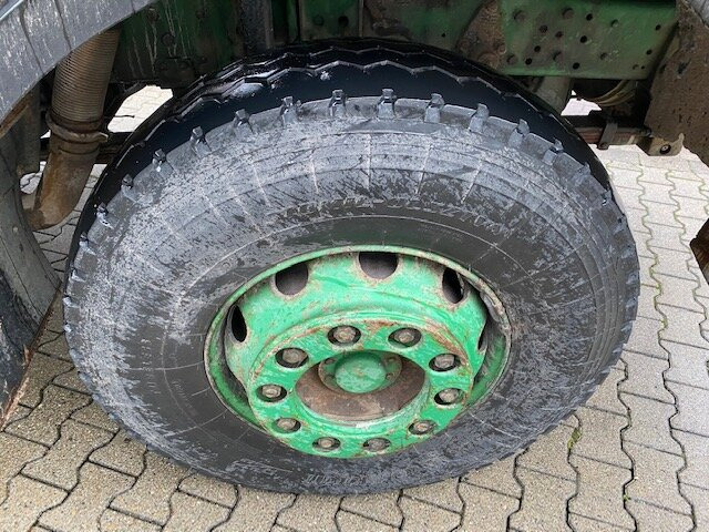 Mercedes-Benz 2635 6x4 2635 6x4, V8-Motor - Cab chassis truck: picture 3 Mercedes-Benz 2635 6x4 2635 6x4, V8-Motor - Cab chassis truck: picture 3