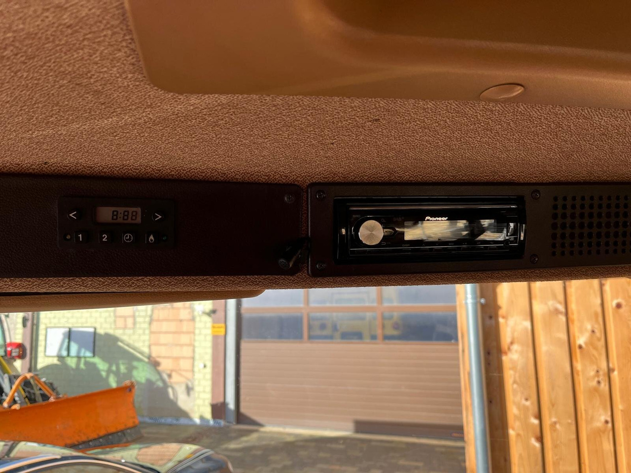 Mercedes-Benz 914 K 4x2 914 K 4x2 - Tipper: picture 2 Mercedes-Benz 914 K 4x2 914 K 4x2 - Tipper: picture 2