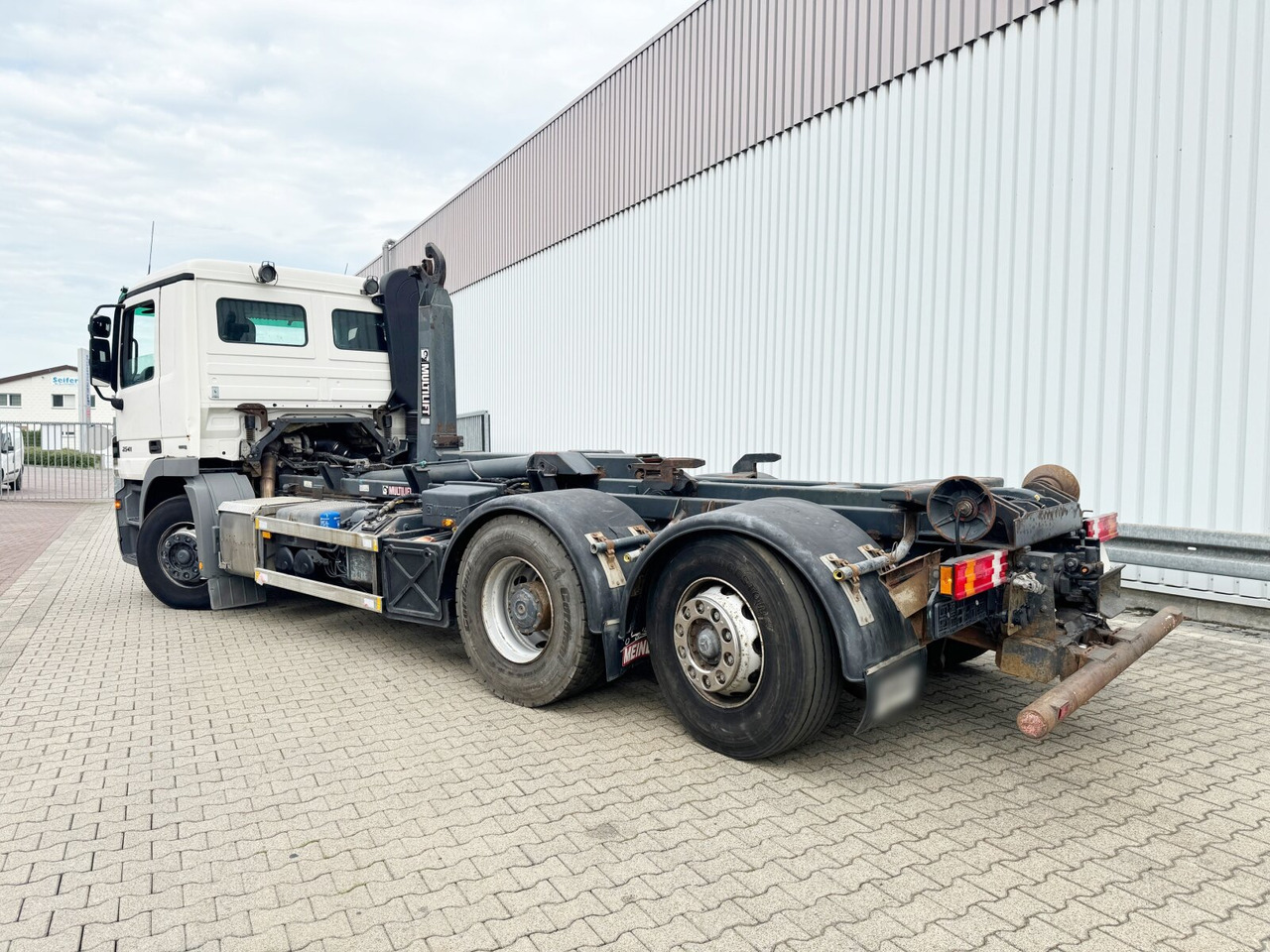 Hook lift truck Mercedes-Benz Actros 2541 L 6x2 Actros 2541 L 6x2, Retader, Lenkachse: picture 11 Hook lift truck Mercedes-Benz Actros 2541 L 6x2 Actros 2541 L 6x2, Retader, Lenkachse: picture 11