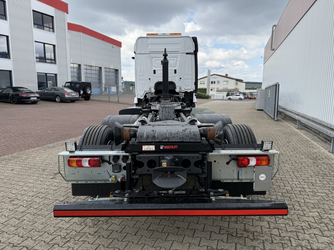 Mercedes-Benz Actros 2545 L 6x2 Actros 2545 L 6x2, Retarder, Lenk-/Liftachse, MirrorCam, MultimediaCockpit, Navi - Hook lift truck: picture 4 Mercedes-Benz Actros 2545 L 6x2 Actros 2545 L 6x2, Retarder, Lenk-/Liftachse, MirrorCam, MultimediaCockpit, Navi - Hook lift truck: picture 4