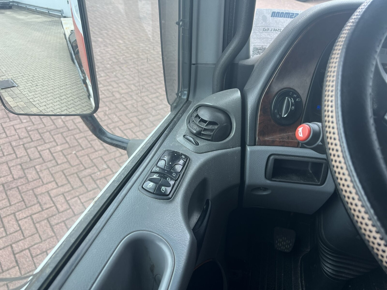 Mercedes-Benz Actros 2546 L 6x2 Actros 2546 L 6x2/48, Lift-/Lenkachse, RK 20.70 bis 7 m Container - Hook lift truck: picture 4 Mercedes-Benz Actros 2546 L 6x2 Actros 2546 L 6x2/48, Lift-/Lenkachse, RK 20.70 bis 7 m Container - Hook lift truck: picture 4