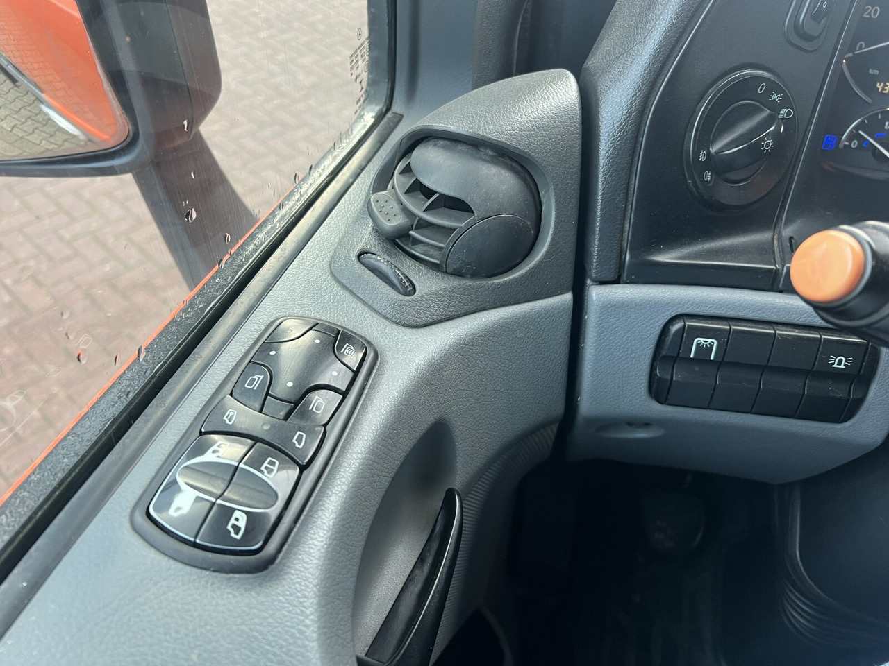 Mercedes-Benz Actros 2644/48 K 6x4 Actros 2644/48 K 6x4, Manual Gearbox, Full Steel - Cab chassis truck: picture 5 Mercedes-Benz Actros 2644/48 K 6x4 Actros 2644/48 K 6x4, Manual Gearbox, Full Steel - Cab chassis truck: picture 5