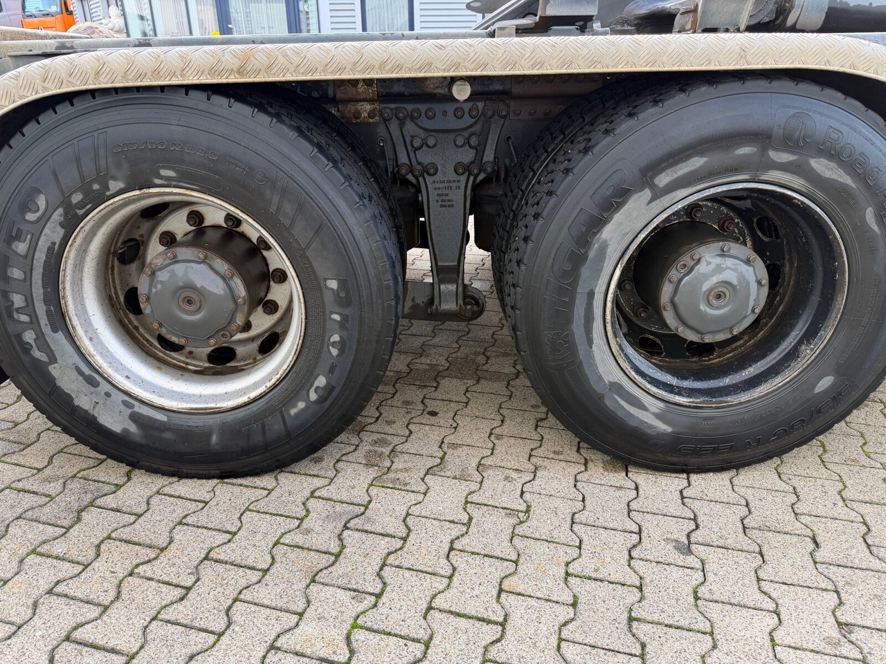 Mercedes-Benz Actros 2644 L 6x4 Actros 2644 L 6x4 - Cab chassis truck: picture 5 Mercedes-Benz Actros 2644 L 6x4 Actros 2644 L 6x4 - Cab chassis truck: picture 5