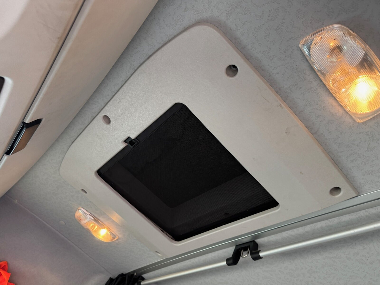 Mercedes-Benz Arocs 2651 L 6x4 Arocs 2651 L 6x4, Retarder, StreamSpace - Cab chassis truck: picture 5 Mercedes-Benz Arocs 2651 L 6x4 Arocs 2651 L 6x4, Retarder, StreamSpace - Cab chassis truck: picture 5