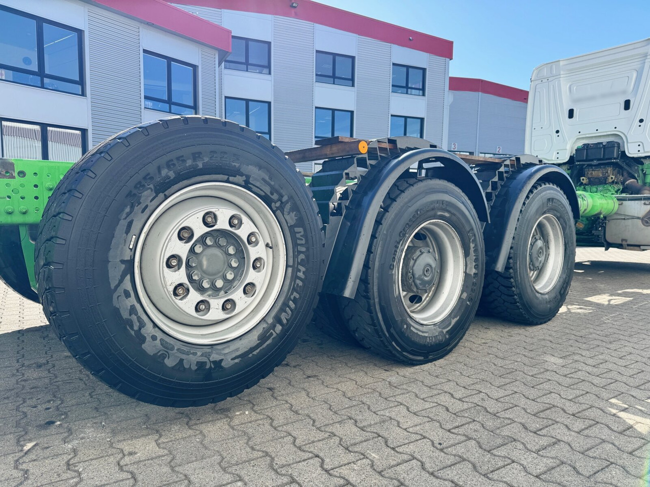 Cab chassis truck Mercedes-Benz Arocs 3242/48 LK 8x4/4 Arocs 3242/48 LK 8x4/4, Lenk-/Liftachse, Nebenantrieb: picture 10