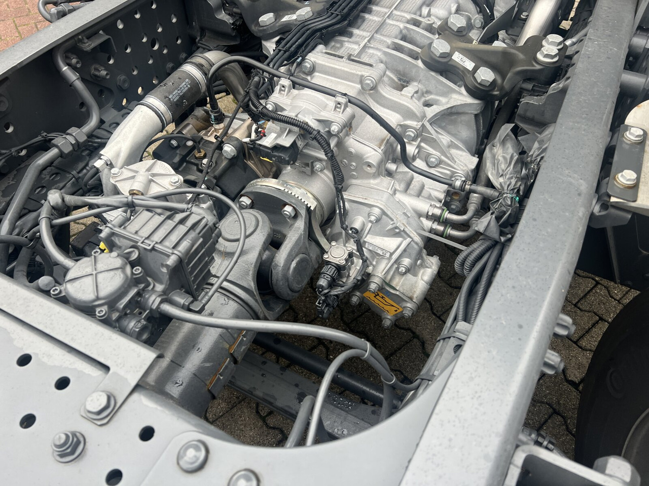 Mercedes-Benz Arocs 3251 L 8x4/4 Arocs 3251 L 8x4/4, Motorabtrieb - Tipper: picture 3 Mercedes-Benz Arocs 3251 L 8x4/4 Arocs 3251 L 8x4/4, Motorabtrieb - Tipper: picture 3