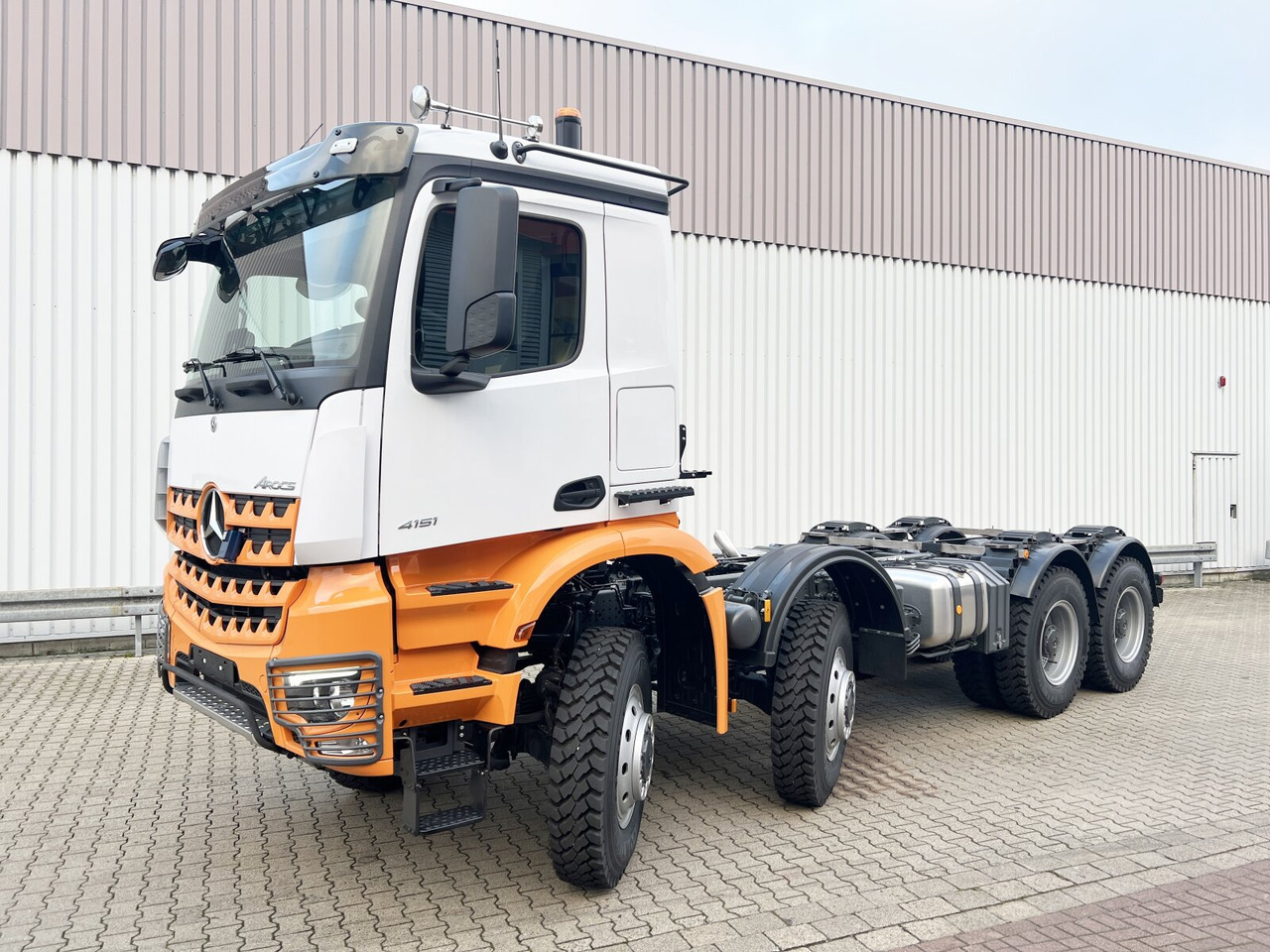 Mercedes-Benz Arocs 4151 AK 8x8/4 Arocs 4151 AK 8x8/4, Grounder - Cab chassis truck: picture 1 Mercedes-Benz Arocs 4151 AK 8x8/4 Arocs 4151 AK 8x8/4, Grounder - Cab chassis truck: picture 1