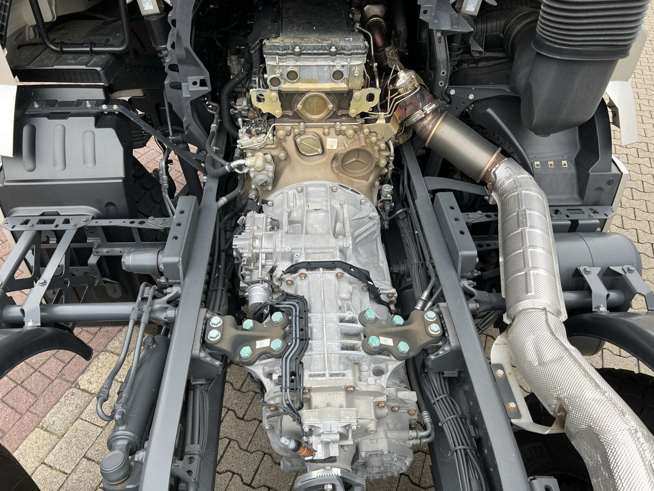 New Hook lift truck Mercedes-Benz Arocs 4163/8x4 Arocs 4163/8x4, Hiab 26.59, Funk, Multimedia Cockpit,: picture 7 New Hook lift truck Mercedes-Benz Arocs 4163/8x4 Arocs 4163/8x4, Hiab 26.59, Funk, Multimedia Cockpit,: picture 7