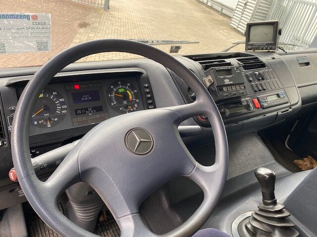 Mercedes-Benz Atego 1323 L 4x2 Atego 1323 L 4x2 Kühlkoffer, Carrier, Trennwand, LBW - Refrigerator truck: picture 5 Mercedes-Benz Atego 1323 L 4x2 Atego 1323 L 4x2 Kühlkoffer, Carrier, Trennwand, LBW - Refrigerator truck: picture 5