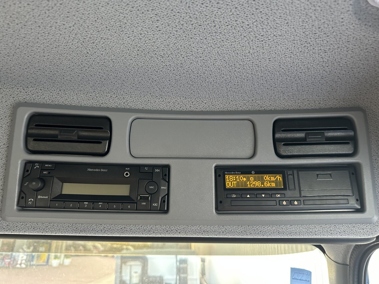 Mercedes-Benz Atego 1630 AK 4x4 Atego 1630 AK 4x4, Rechtslenker - Cab chassis truck: picture 3 Mercedes-Benz Atego 1630 AK 4x4 Atego 1630 AK 4x4, Rechtslenker - Cab chassis truck: picture 3