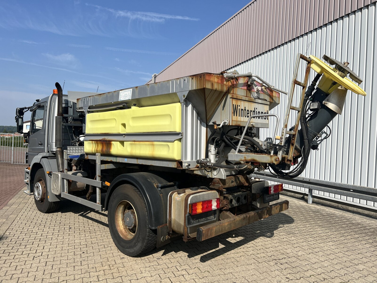 Cab chassis truck Mercedes-Benz Atego 1828 L 4x2 Atego 1828 L 4x2, Rechtslenker, Winterdienstaustattung: picture 9