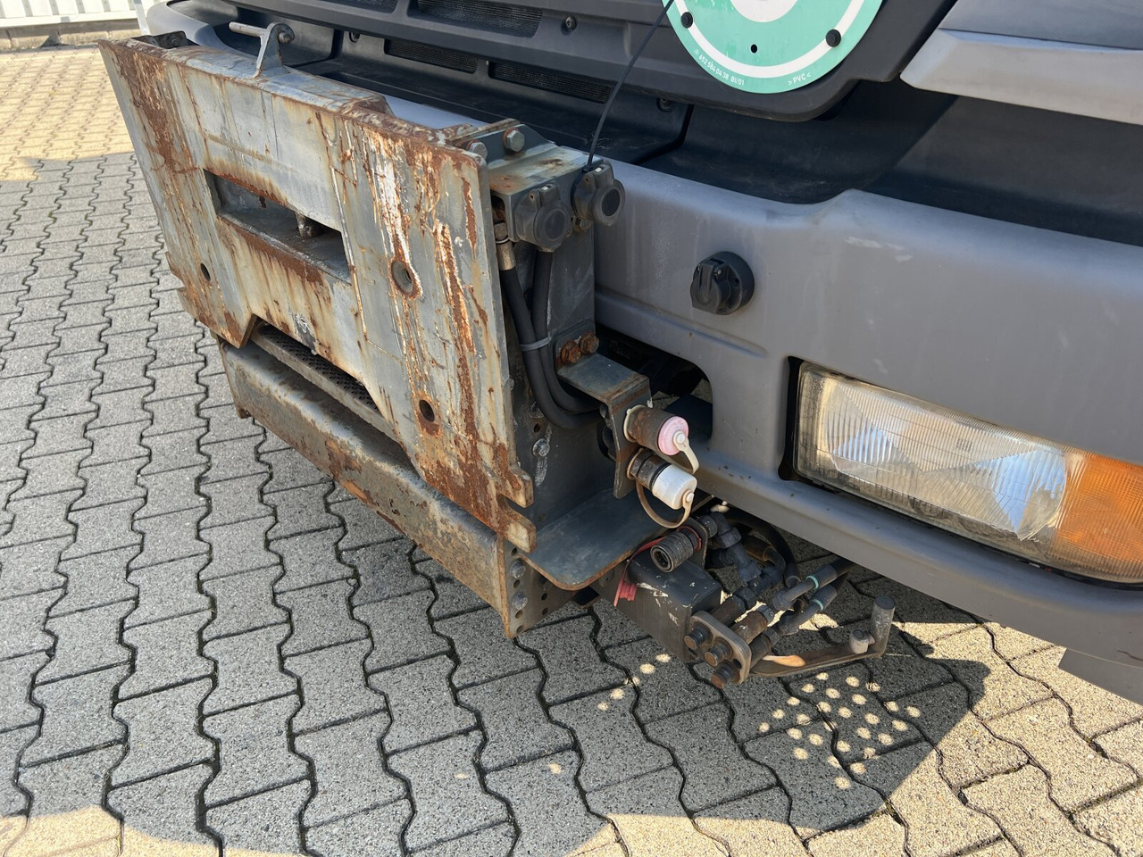 Cab chassis truck Mercedes-Benz Atego 1828 L 4x2 Atego 1828 L 4x2, Rechtslenker, Winterdienstaustattung: picture 11
