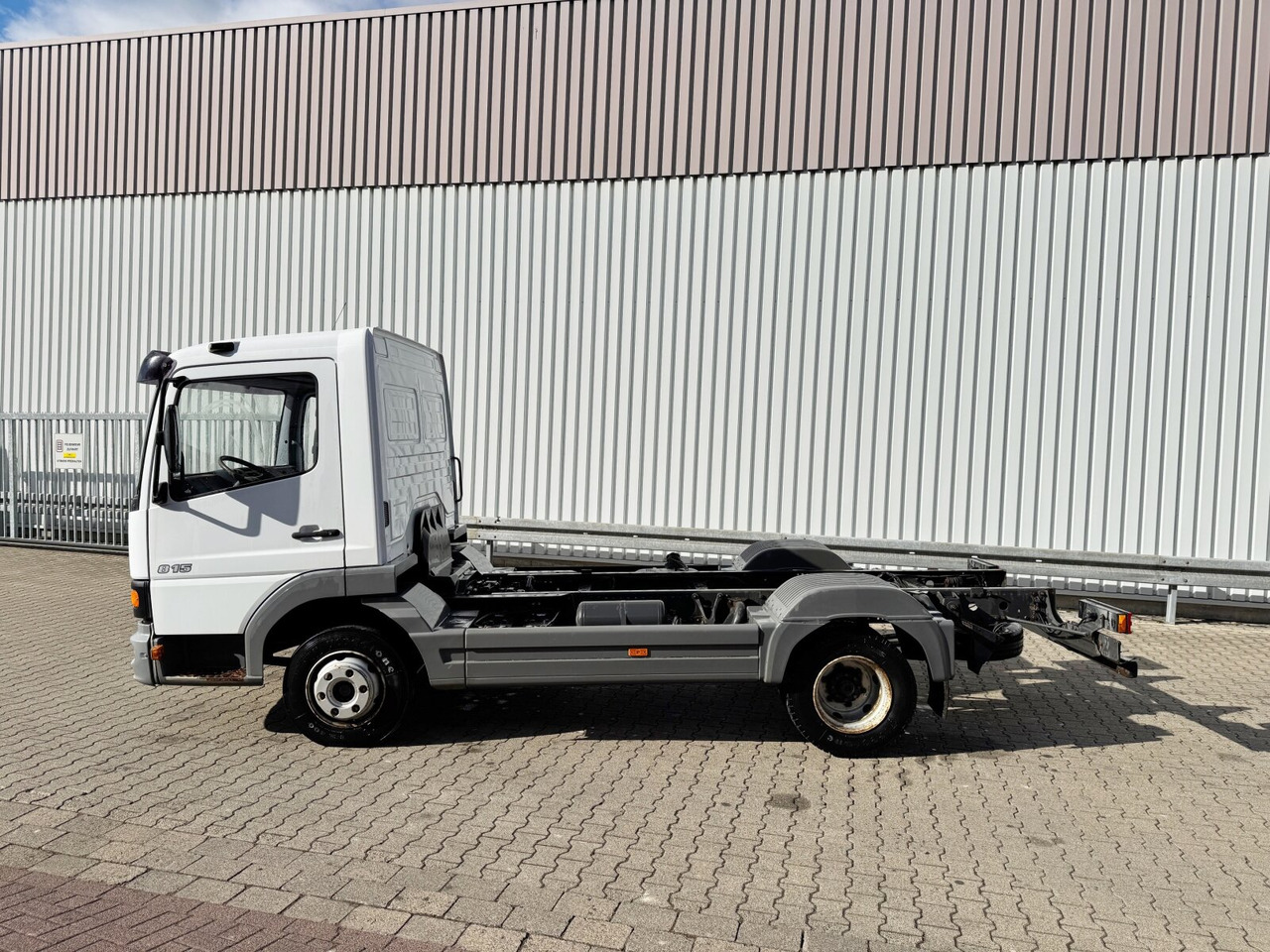 Cab chassis truck Mercedes-Benz Atego 815 4x2 Atego 815 4x2: picture 13