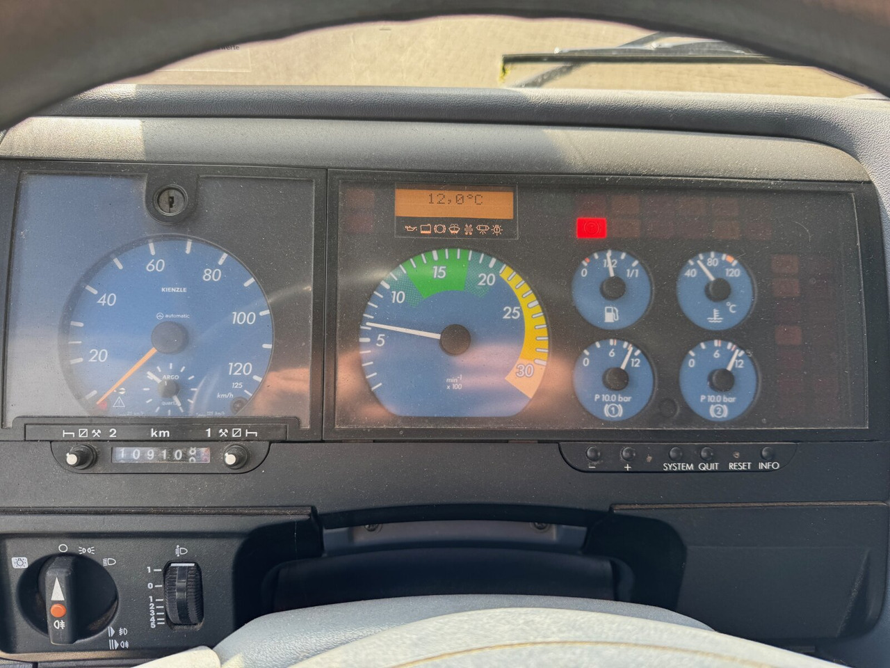 Mercedes-Benz Atego 815 4x2 Atego 815 4x2 - Cab chassis truck: picture 2 Mercedes-Benz Atego 815 4x2 Atego 815 4x2 - Cab chassis truck: picture 2