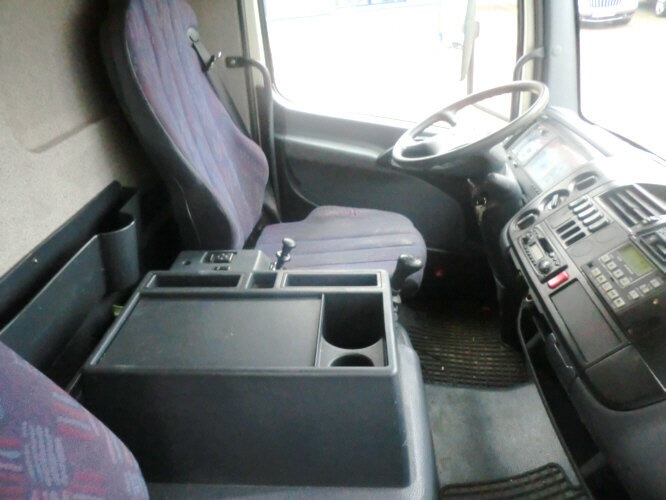 Mercedes-Benz Atego 815 4x2 - Refrigerator truck: picture 2 Mercedes-Benz Atego 815 4x2 - Refrigerator truck: picture 2