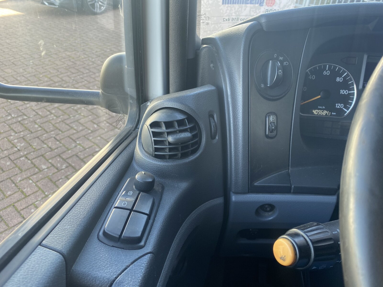 Box truck Mercedes-Benz Atego 816 4x2 Atego 816 4x2 mit Sörensen LBW: picture 7 Box truck Mercedes-Benz Atego 816 4x2 Atego 816 4x2 mit Sörensen LBW: picture 7