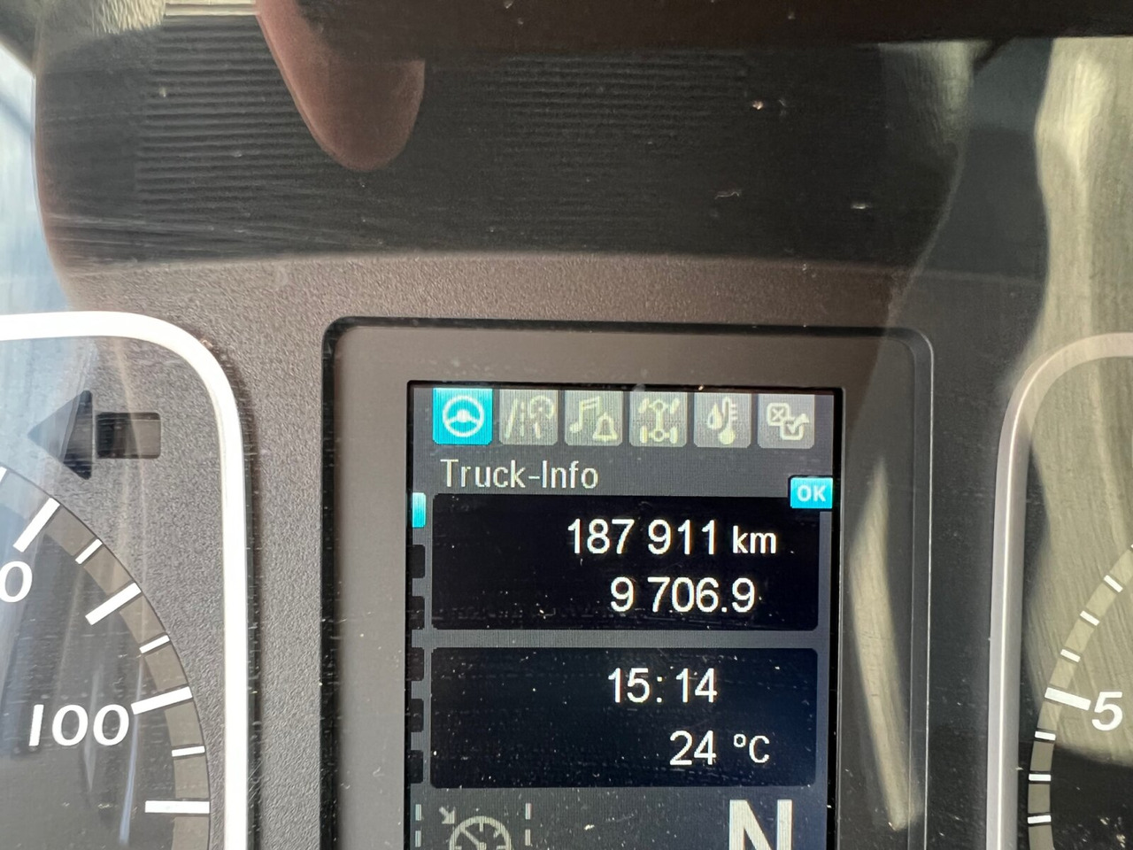 Mercedes-Benz Atego 818/23 L 4x2 Atego 818/23 L 4x2 mit Sörensen LBW - Curtainsider truck: picture 5 Mercedes-Benz Atego 818/23 L 4x2 Atego 818/23 L 4x2 mit Sörensen LBW - Curtainsider truck: picture 5