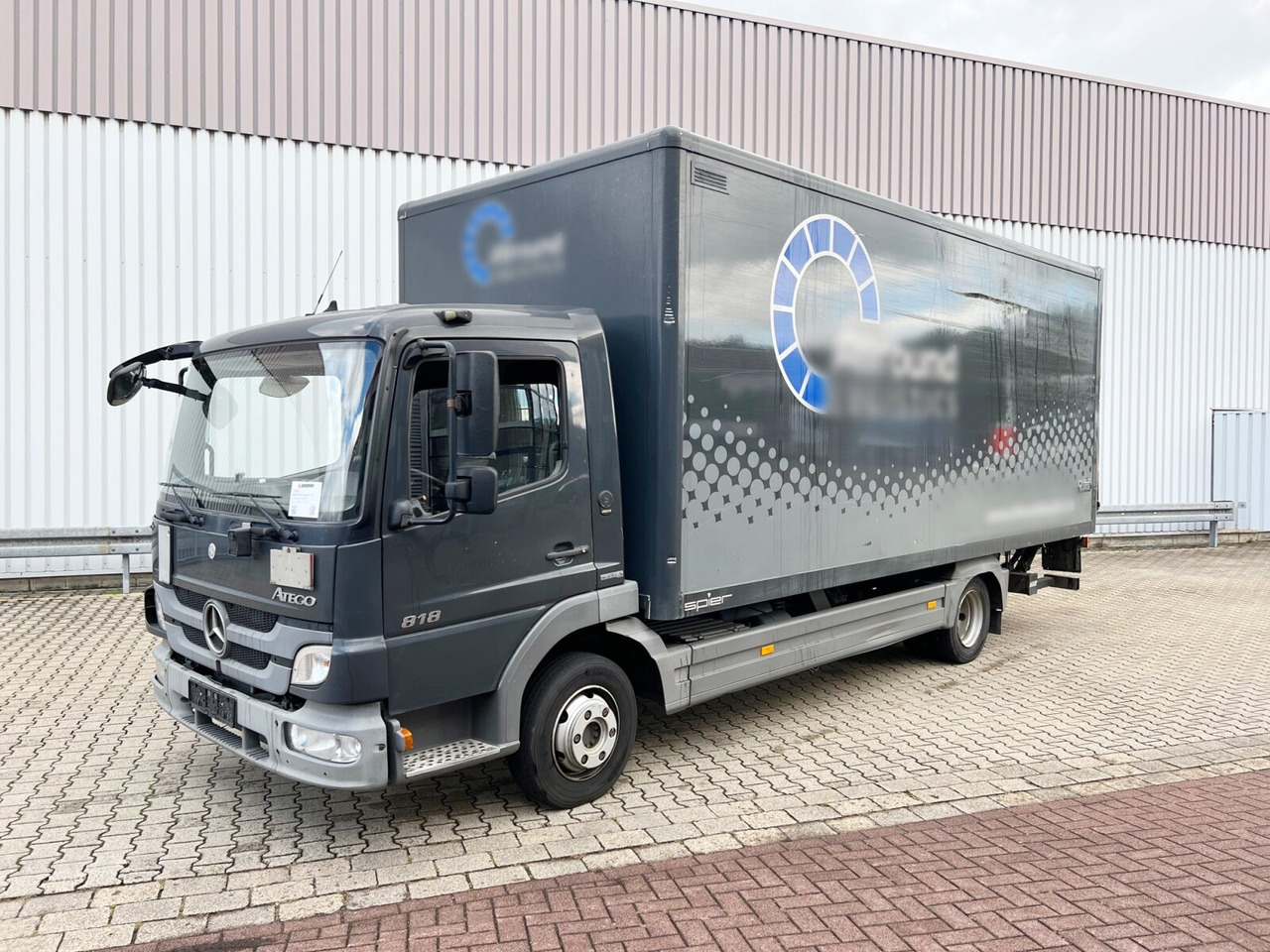 Mercedes-Benz Atego 818 L 4x2 Atego 818 L 4x2 mit MBB LBW, 4x Vorhanden! - Box truck: picture 1 Mercedes-Benz Atego 818 L 4x2 Atego 818 L 4x2 mit MBB LBW, 4x Vorhanden! - Box truck: picture 1