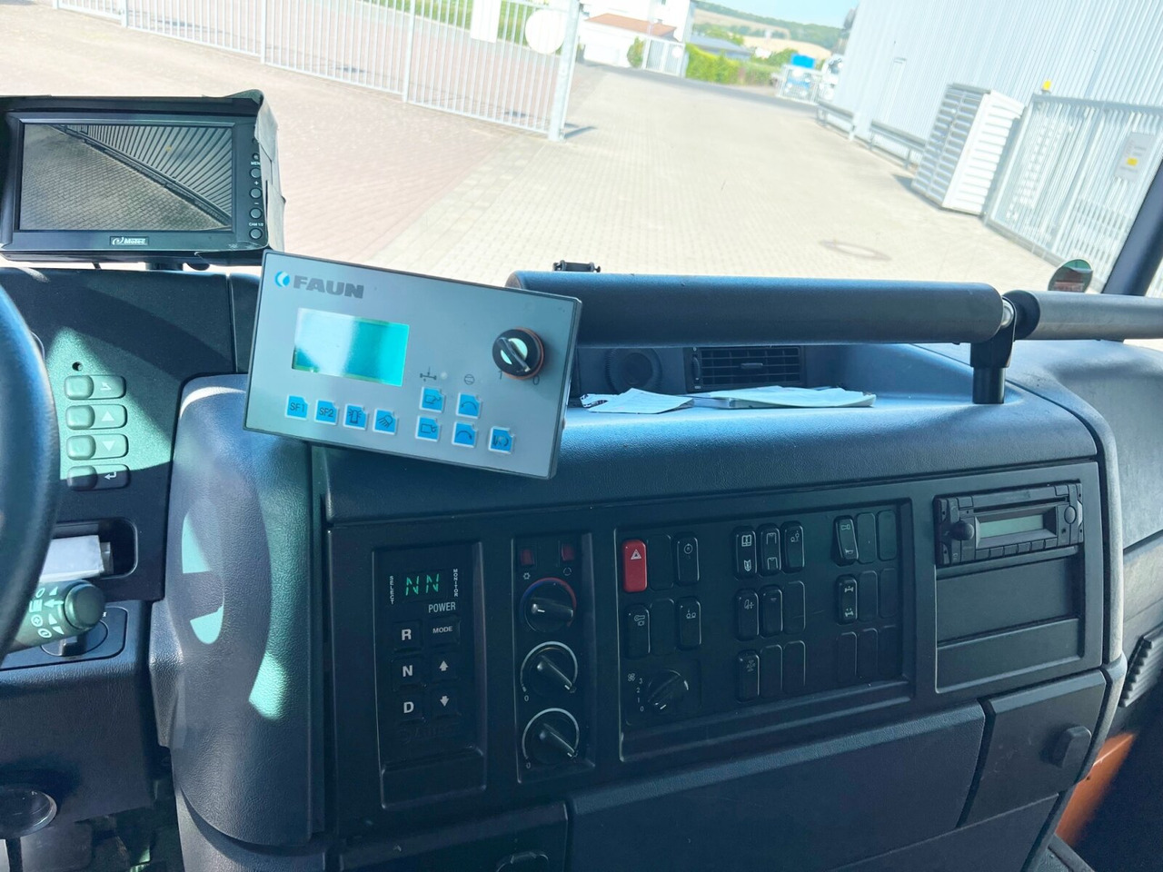 Mercedes-Benz Econic 2629 L/NLA 6x2/4 Econic 2629 L/NLA 6x2/4, EEV, Lenkachse, FAUN Rotopress 519L, Zöller-Schüttung - Garbage truck: picture 3 Mercedes-Benz Econic 2629 L/NLA 6x2/4 Econic 2629 L/NLA 6x2/4, EEV, Lenkachse, FAUN Rotopress 519L, Zöller-Schüttung - Garbage truck: picture 3