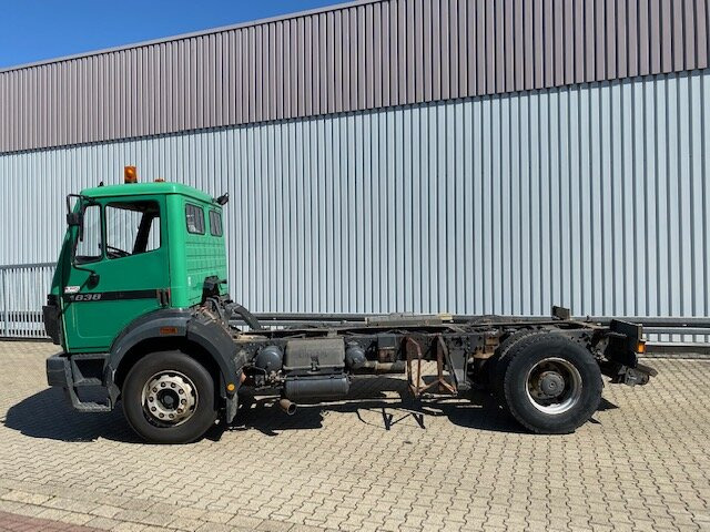 Cab chassis truck Mercedes-Benz SK 1924 L 4x2 SK 1924 L 4x2: picture 12
