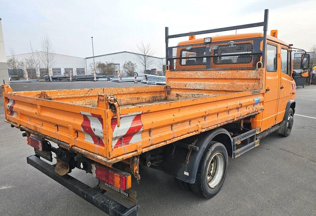 Mercedes-Benz Vario 813 D 4x2 Doka Vario 813 D 4x2 Doka, Meiller Kipper - Tipper: picture 4 Mercedes-Benz Vario 813 D 4x2 Doka Vario 813 D 4x2 Doka, Meiller Kipper - Tipper: picture 4