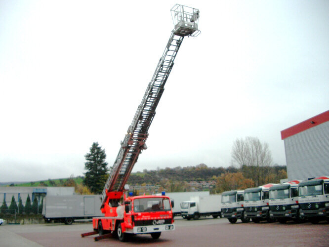 Renault G F231 4x2 - Fire truck: picture 1 Renault G F231 4x2 - Fire truck: picture 1