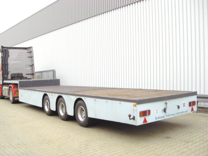SAnh Plattform ZORZI (I) Tieflader-Auflieger - Low loader semi-trailer: picture 1 SAnh Plattform ZORZI (I) Tieflader-Auflieger - Low loader semi-trailer: picture 1