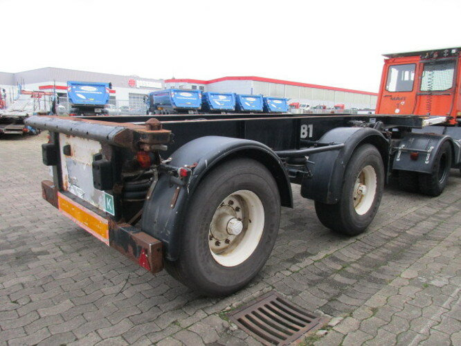 SC 24-36 - Container transporter/ Swap body semi-trailer: picture 4 SC 24-36 - Container transporter/ Swap body semi-trailer: picture 4