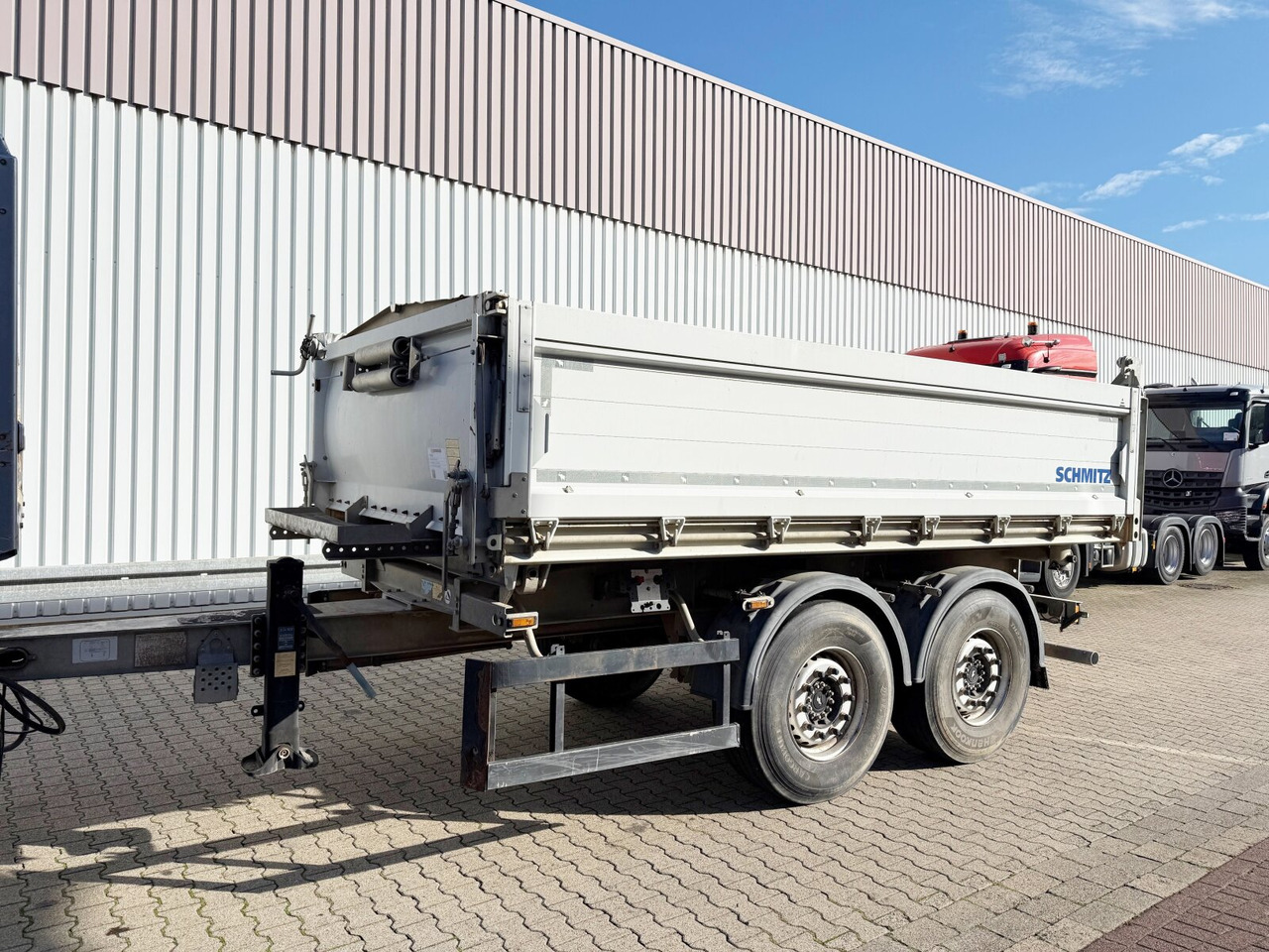 Schmitz Cargobull ZKI 18-4.9 ZKI 18-4.9, Alu-Bordwände, ca. 10m³ - Tipper trailer: picture 4 Schmitz Cargobull ZKI 18-4.9 ZKI 18-4.9, Alu-Bordwände, ca. 10m³ - Tipper trailer: picture 4